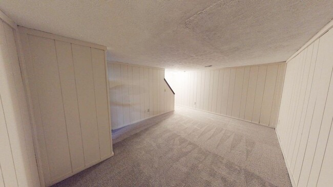 Building Photo - 5917 Shadow Lake Cir