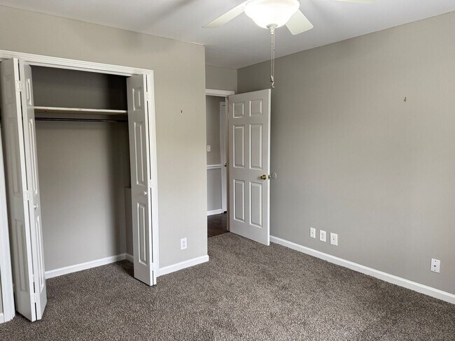 Building Photo - Sango! Partial Brick home with 3 bedrooms,...