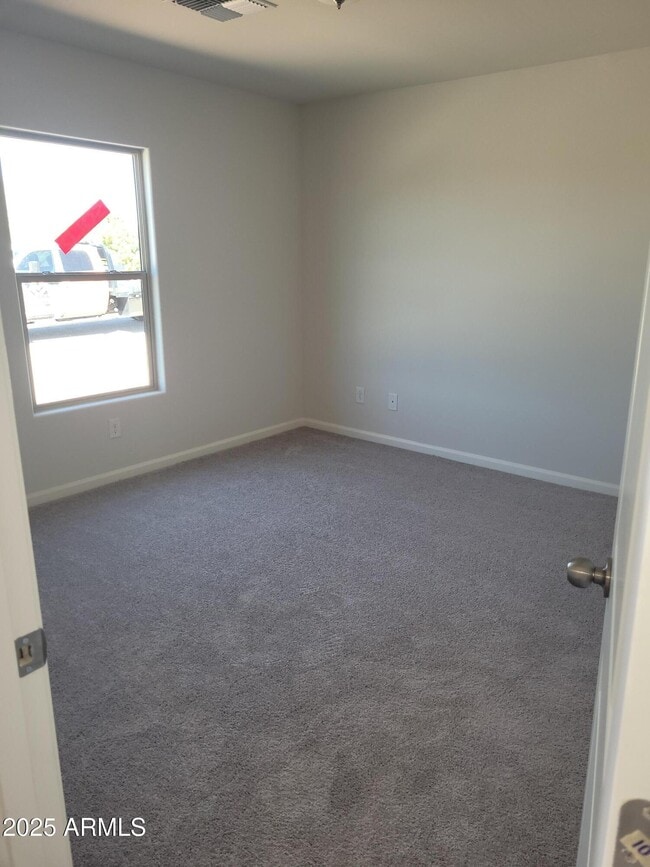 Building Photo - 505 W Hilquit Dr
