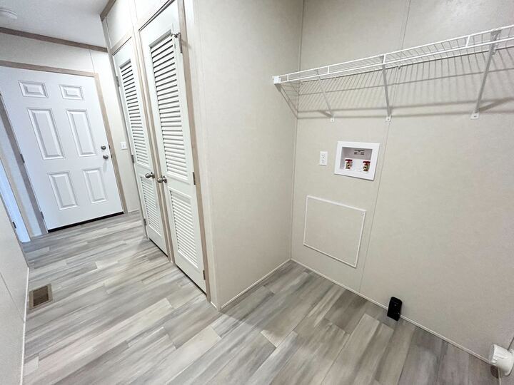 Building Photo - 29810 W Essex Ct