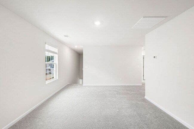 Building Photo - 115 Broadtree Cir