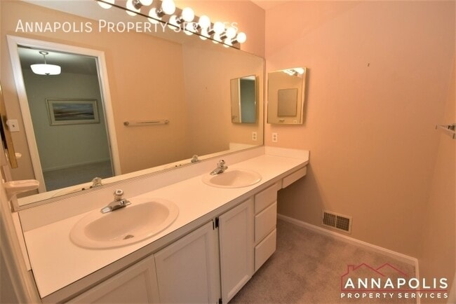 Building Photo - 13 Spindrift Way