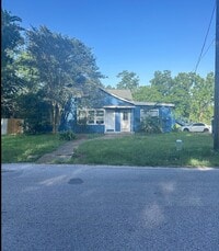 Building Photo - 310 N Rock Island St