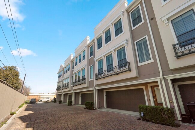 Building Photo - 3302 Audley St