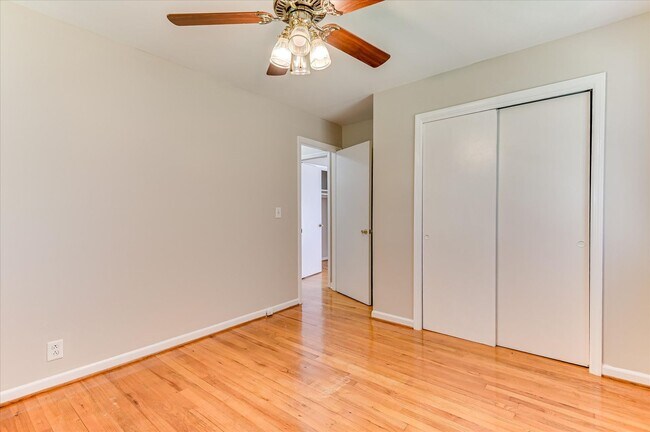 Building Photo - 2705 Bolling Rd