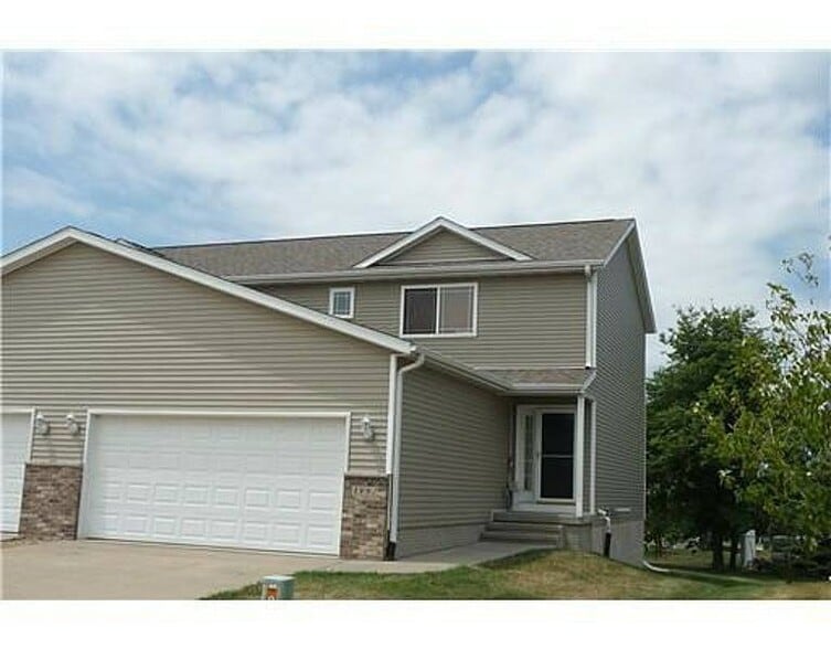 End unit for more privacy - 1992 50th Street