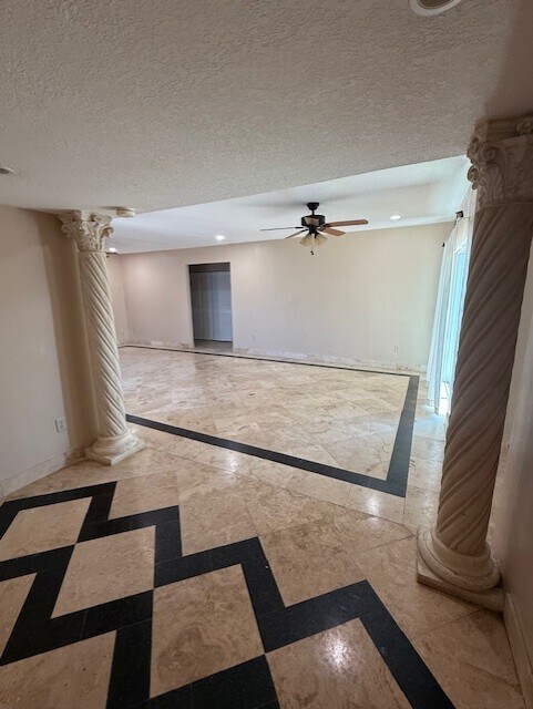 Building Photo - 10188 Flag Dr