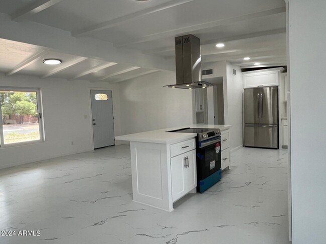 Building Photo - 1421 11th St