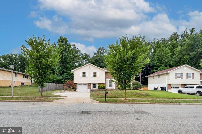 Building Photo - 2903 Ivy Bridge Rd