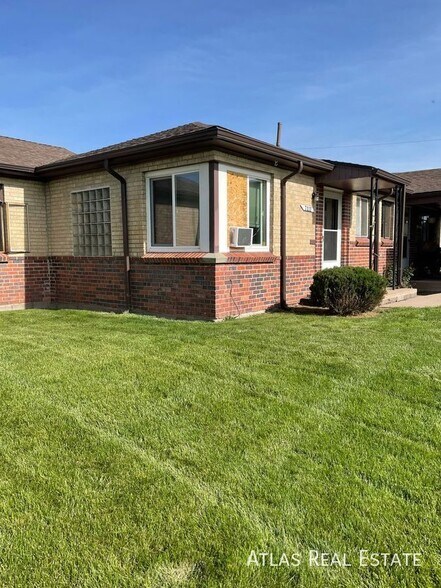 Building Photo - 7111 E 60th Way
