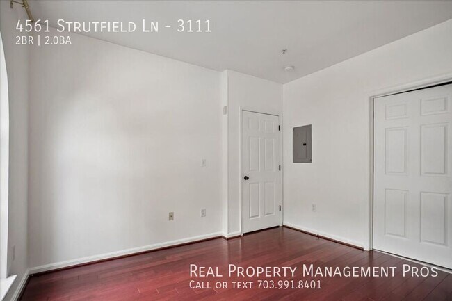 Building Photo - 4561 Strutfield Ln