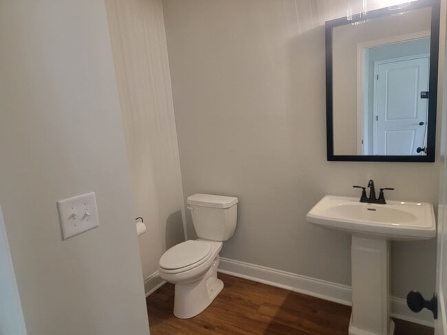 Building Photo - Baldwin Place - Columbia County