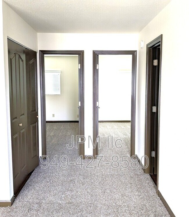 Building Photo - 1700 Locust St