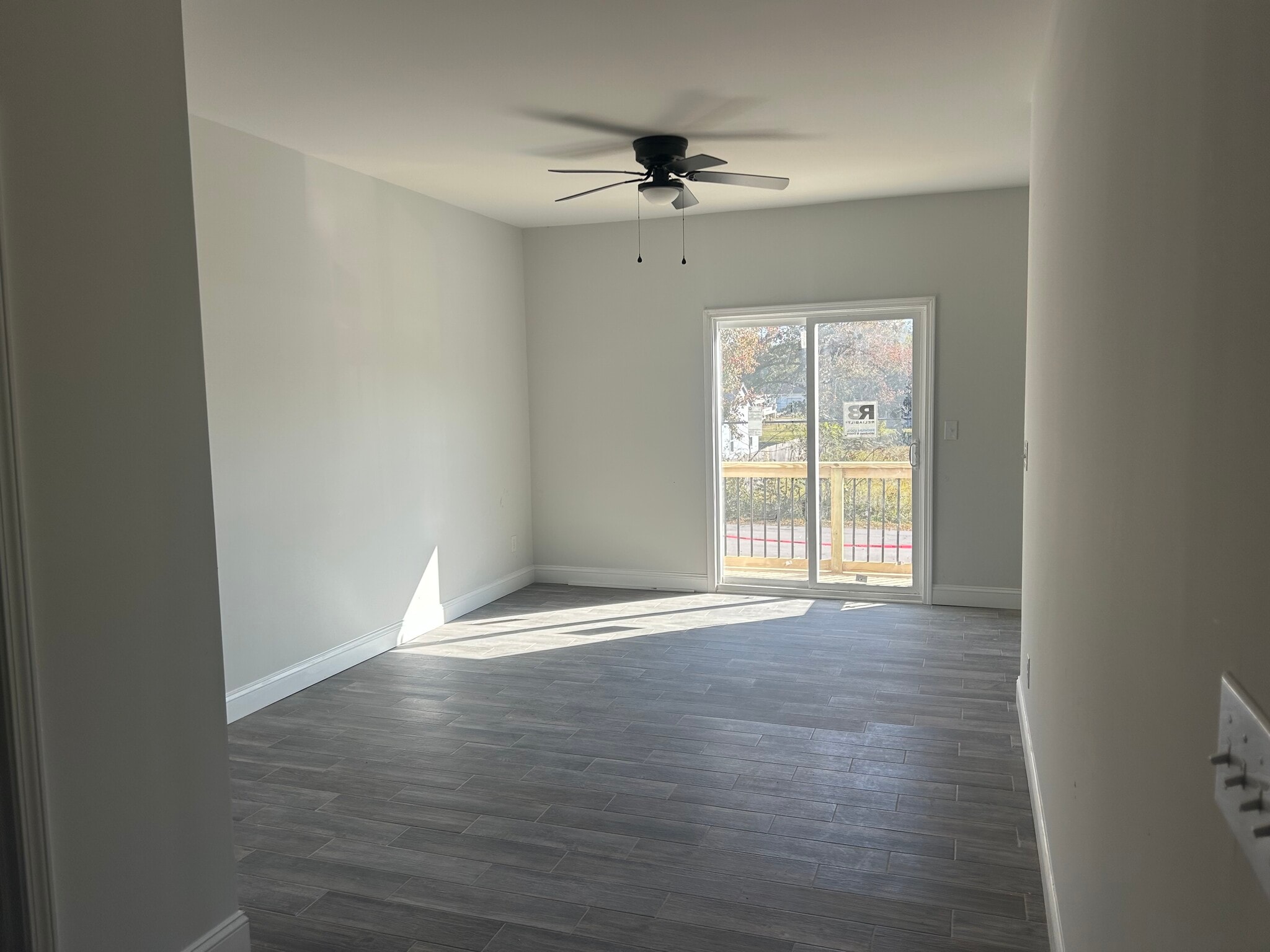 Building Photo - 711 Tallman Cir