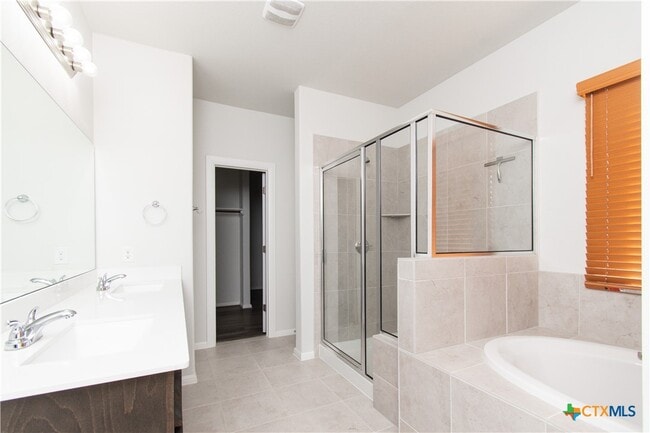 Building Photo - 6808 Verona Pl