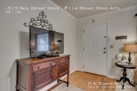 Building Photo - 1515 Paul W Bryant Dr