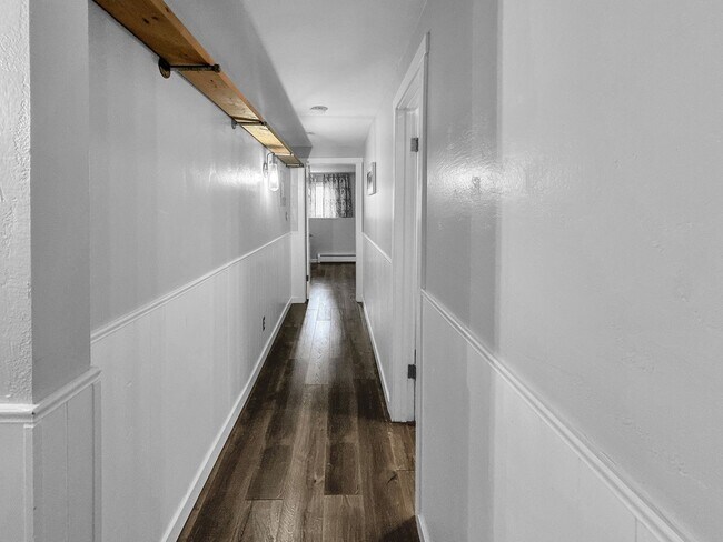 Building Photo - 2 Bedroom, 1 Bath on Peak 8! Updated unit, ground floor, great location!  Heat included!