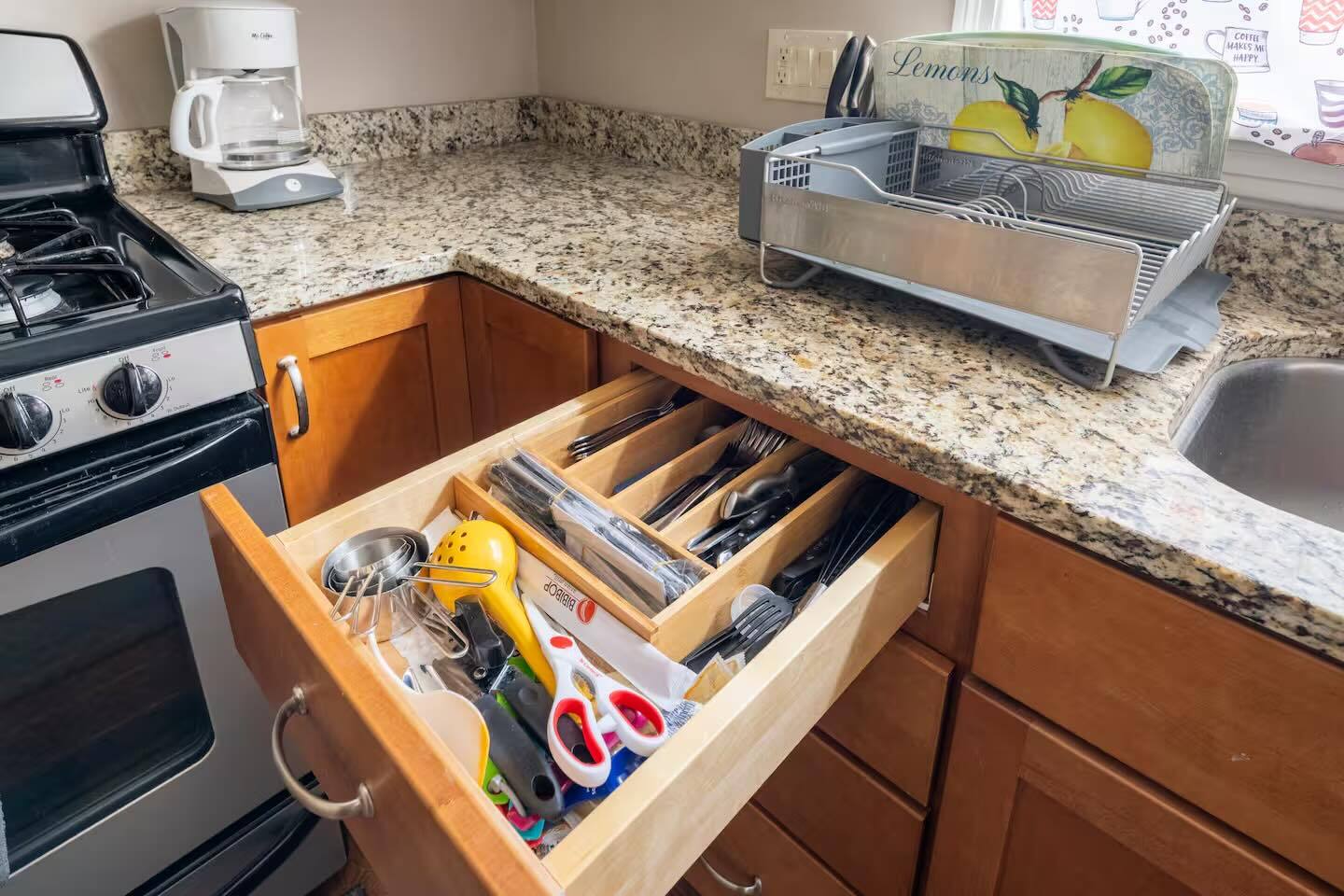 Building Photo - 4004 Matson Ave