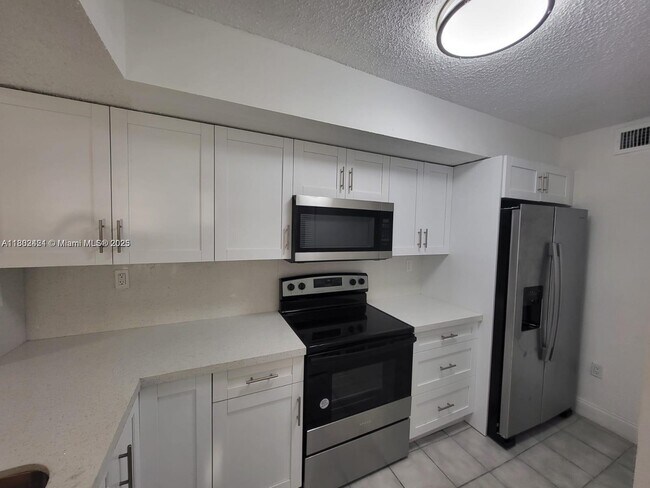Building Photo - 8670 SW 212th St