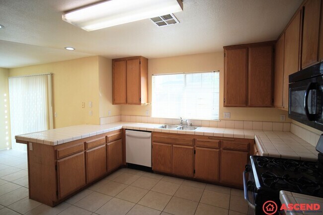 Building Photo - 10801 Galway Bay Dr