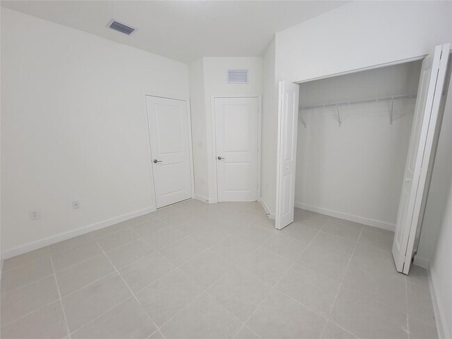 Building Photo - 28637 SW 132 CT