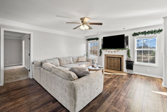 Building Photo - 2499 Old Timber Ct