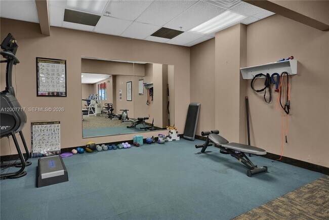 Building Photo - 8941 S Hollybrook Blvd