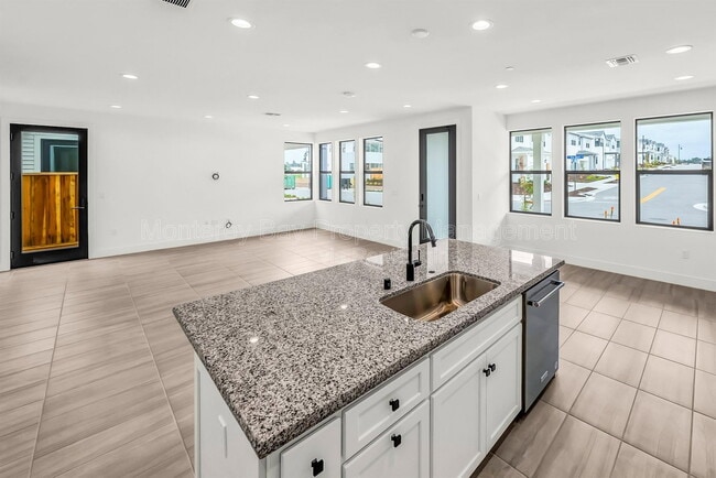 Building Photo - 111 Sea Shell Ave