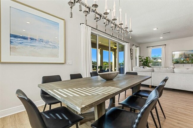 Building Photo - 284 Southfield St