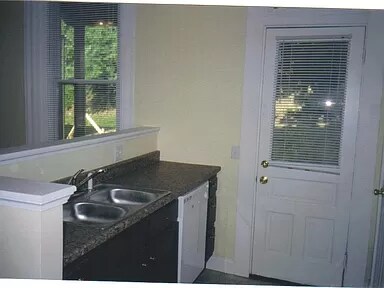 Building Photo - 2209 Wheeler St