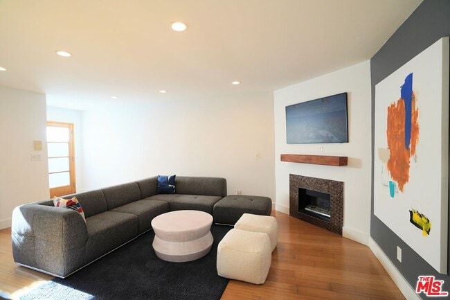 Building Photo - 2016 Euclid St