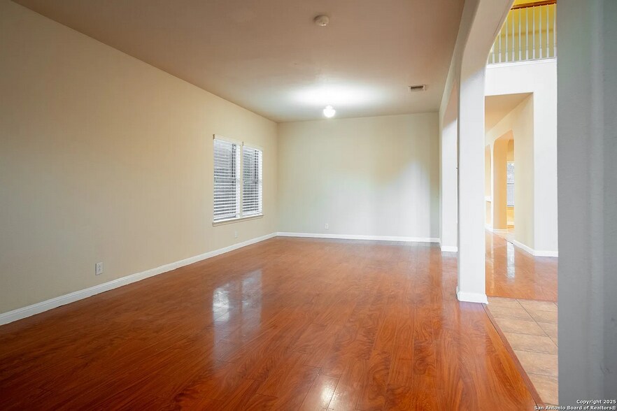 Building Photo - 9207 Larsons Ln