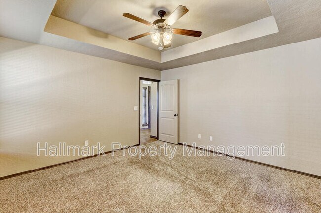 Building Photo - 508 Whispering Oaks Blvd