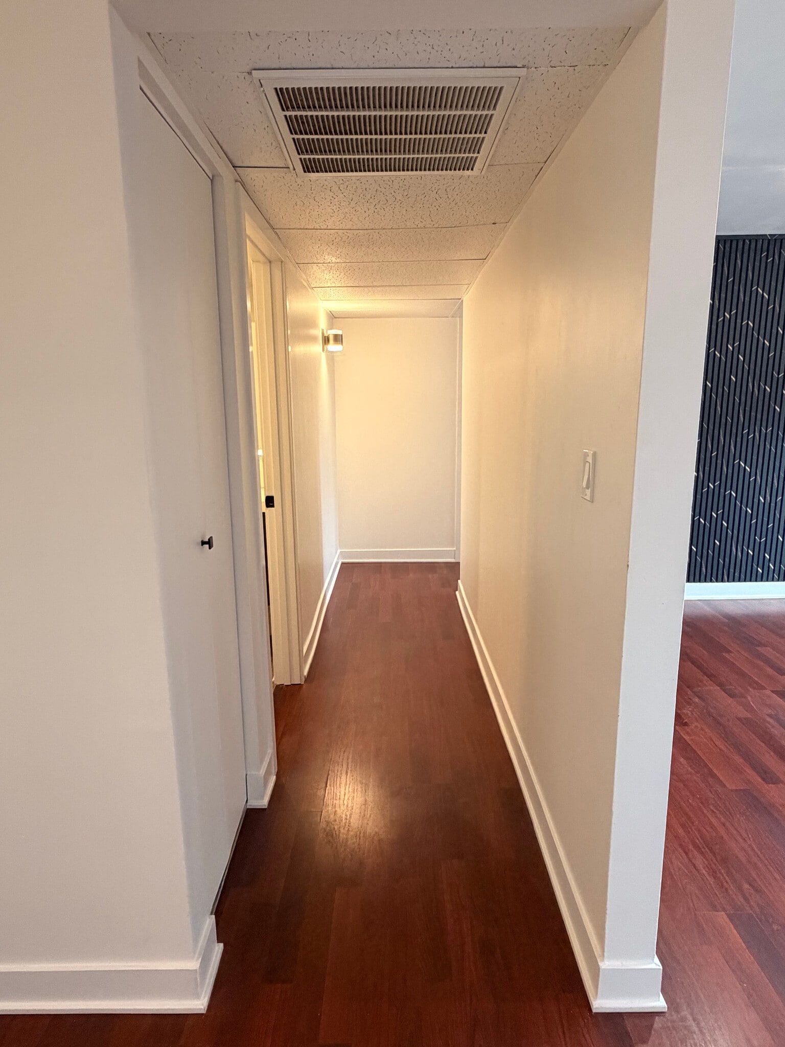 Building Photo - 2600 Brookwood Way Dr