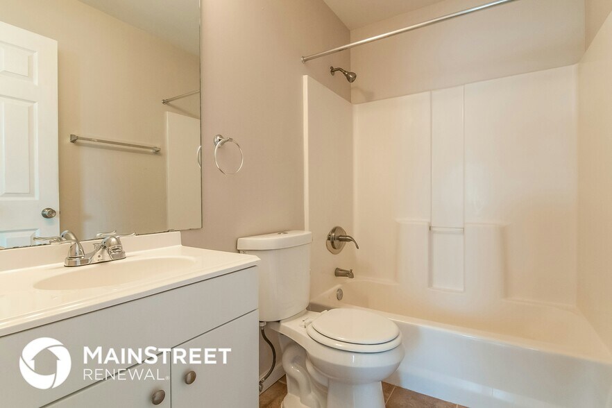 Building Photo - 1201 Garden Village Dr