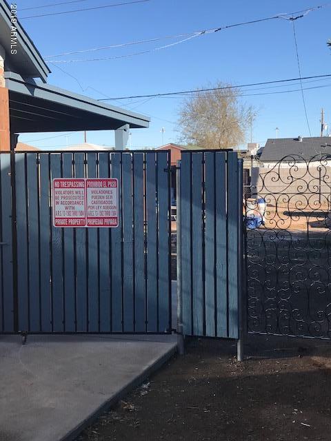 Building Photo - 1914 W Holly St