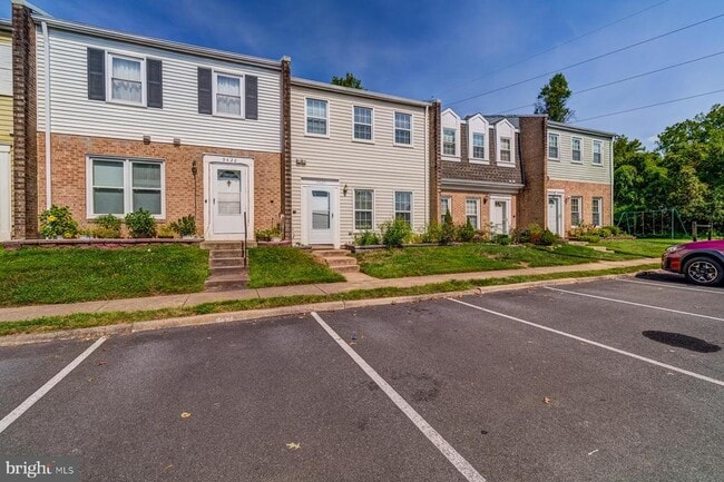 Building Photo - 9420 Packard Way