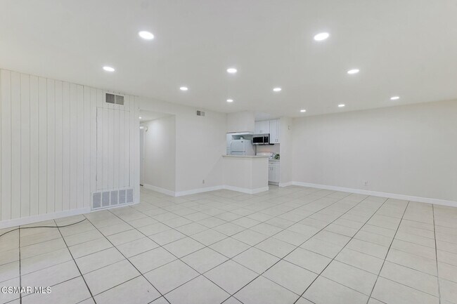 Building Photo - 5700 Etiwanda Ave