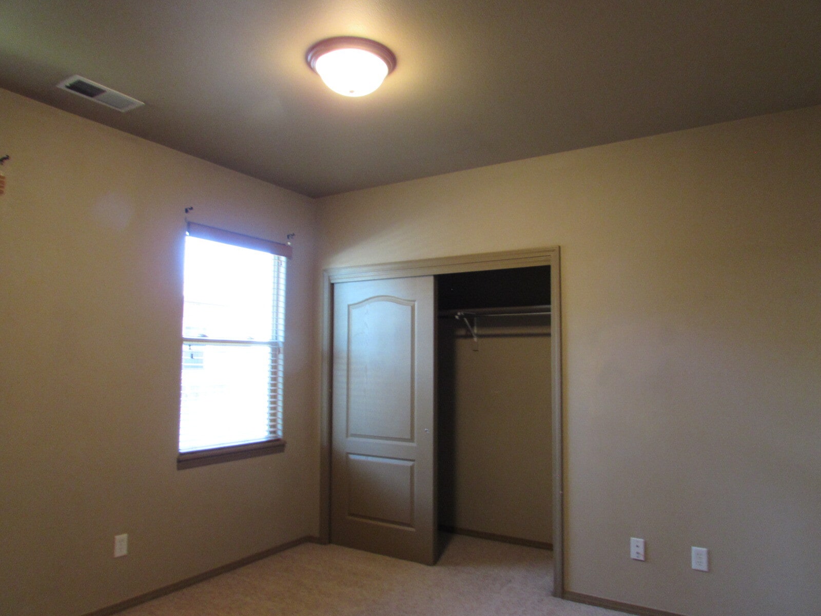 Building Photo - 1132 Legacy Way