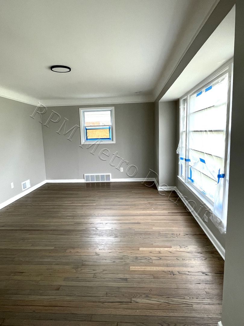 Building Photo - 20201 Grandville Ave