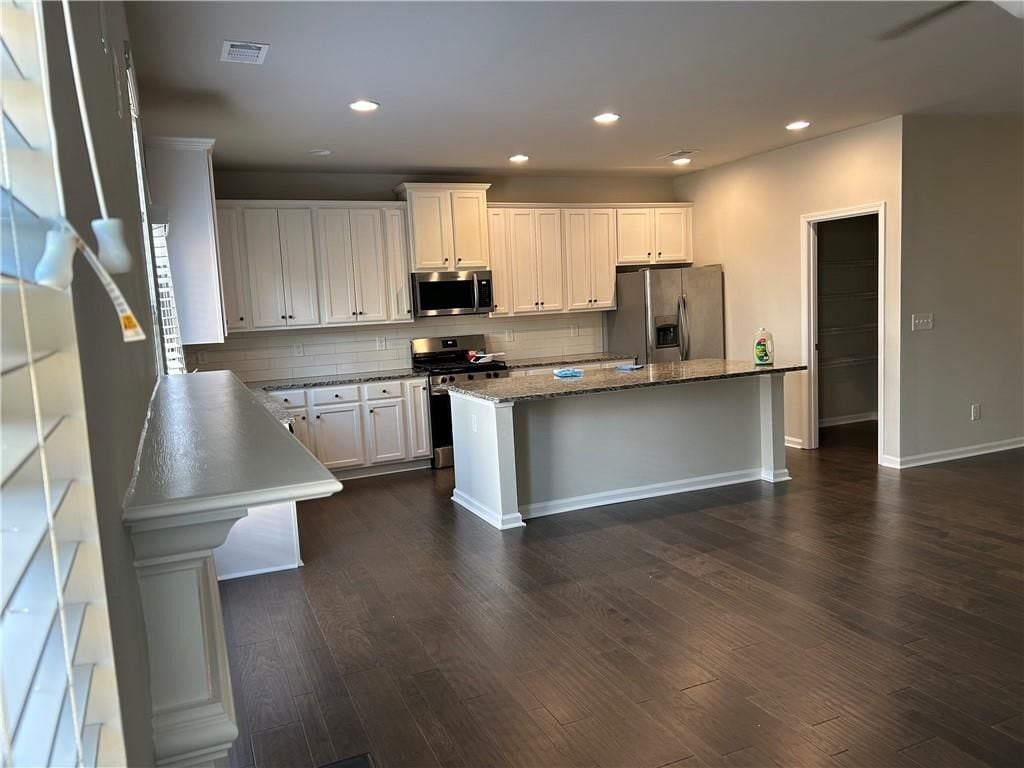 Building Photo - 205 Ridge Valley Dr