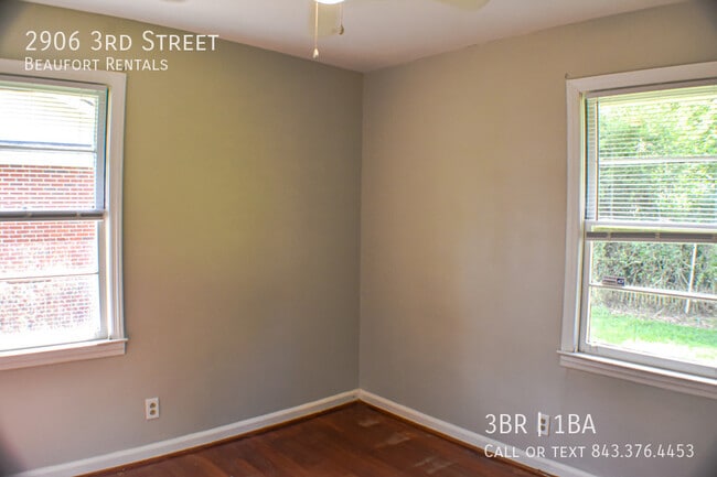 Building Photo - 2906 3rd St