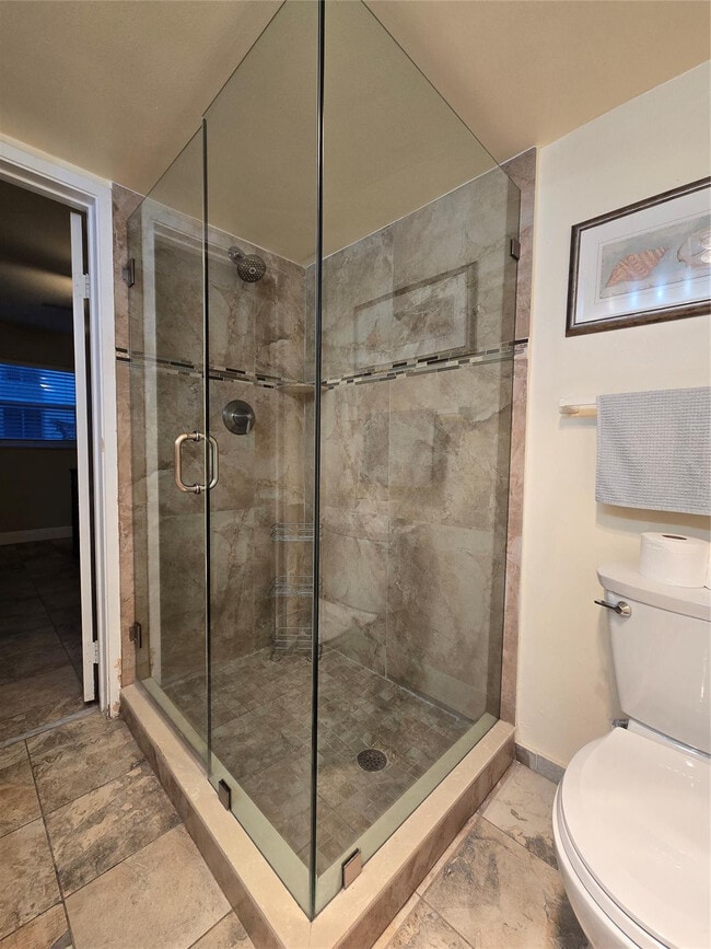 Building Photo - 1161 Hillsboro Mile