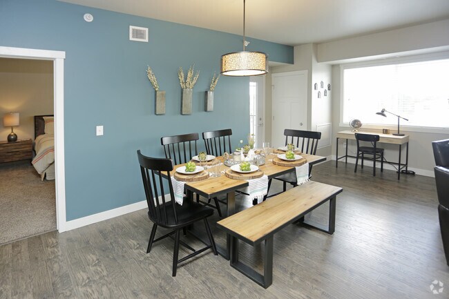 Flint Dining Area - Stone West Village Phase 1 & 2