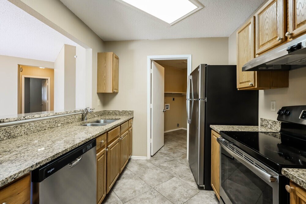 Building Photo - 10736 Juniper Pass