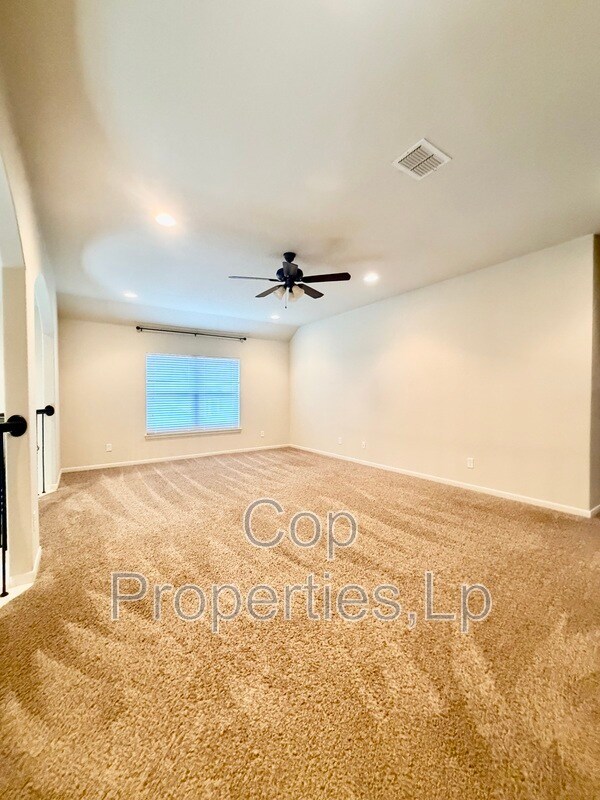 Building Photo - 8919 Olmstead Park