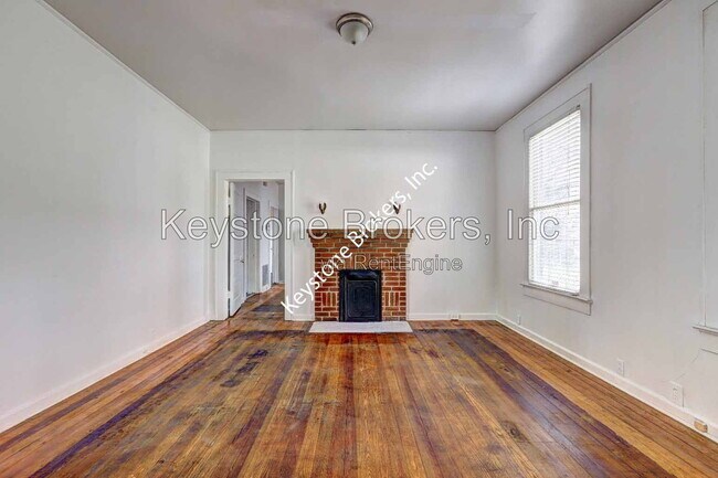 Building Photo - 1282 Baker Dr