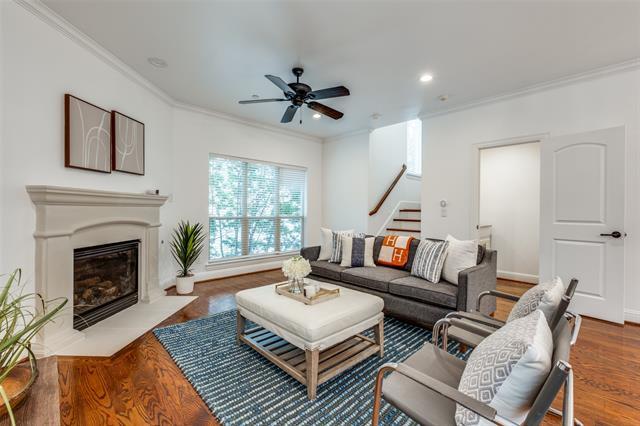 Building Photo - 3421 Normandy Ave