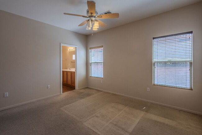 Building Photo - Great Rancho Sahuarita Home!!