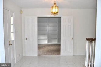 Building Photo - 2109 Falling Creek Rd